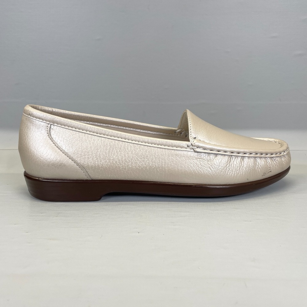 SAS Simplify Loafers Womens Size 9 N Gold Leather Tripad Comfort Slip On Shoes